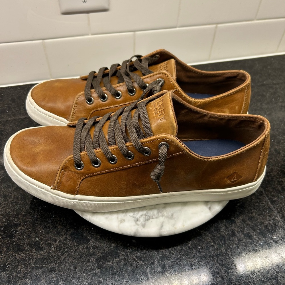 Sperry leather shoes size 10.5